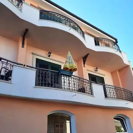 Apartment In With Sea View, Terrace, Air Conditioning, Wifi 3812-4 *